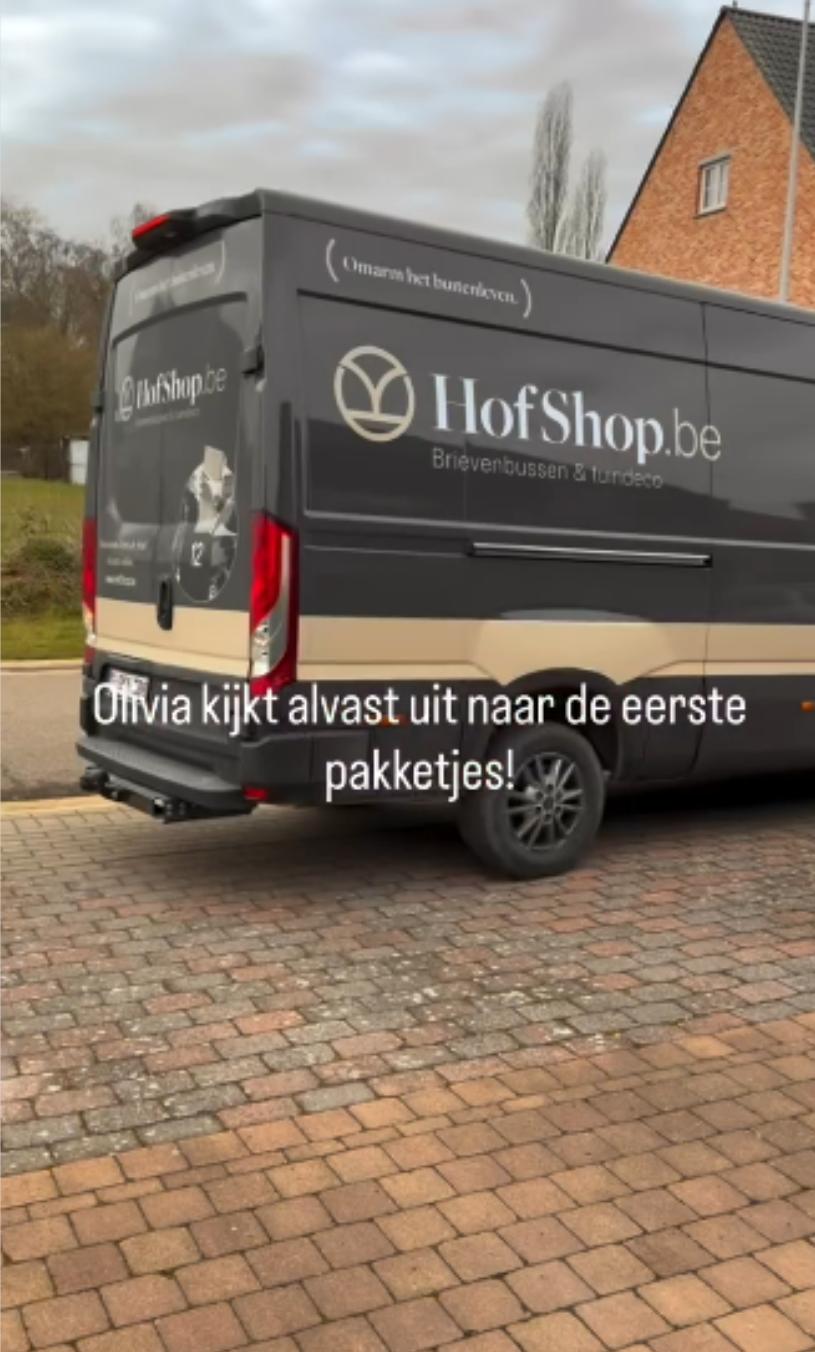 Jirne Lekens Kiest voor een Allux pakjesbrievenbus